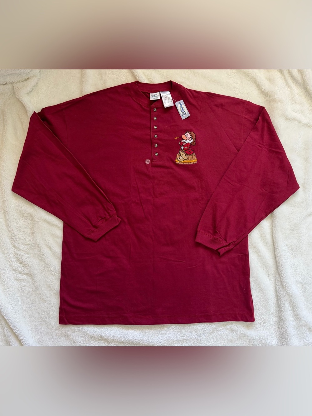 NWT Vintage Disney Store Grumpy Embroidered Henley Shirt - Cardinal - XXL - 90s